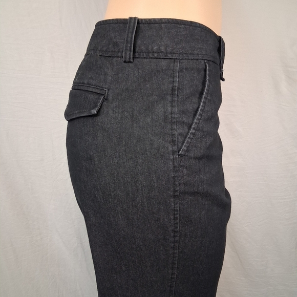 Henitage Fit Bass Women's Black Boot Cut Jeans - Picture 9 of 17